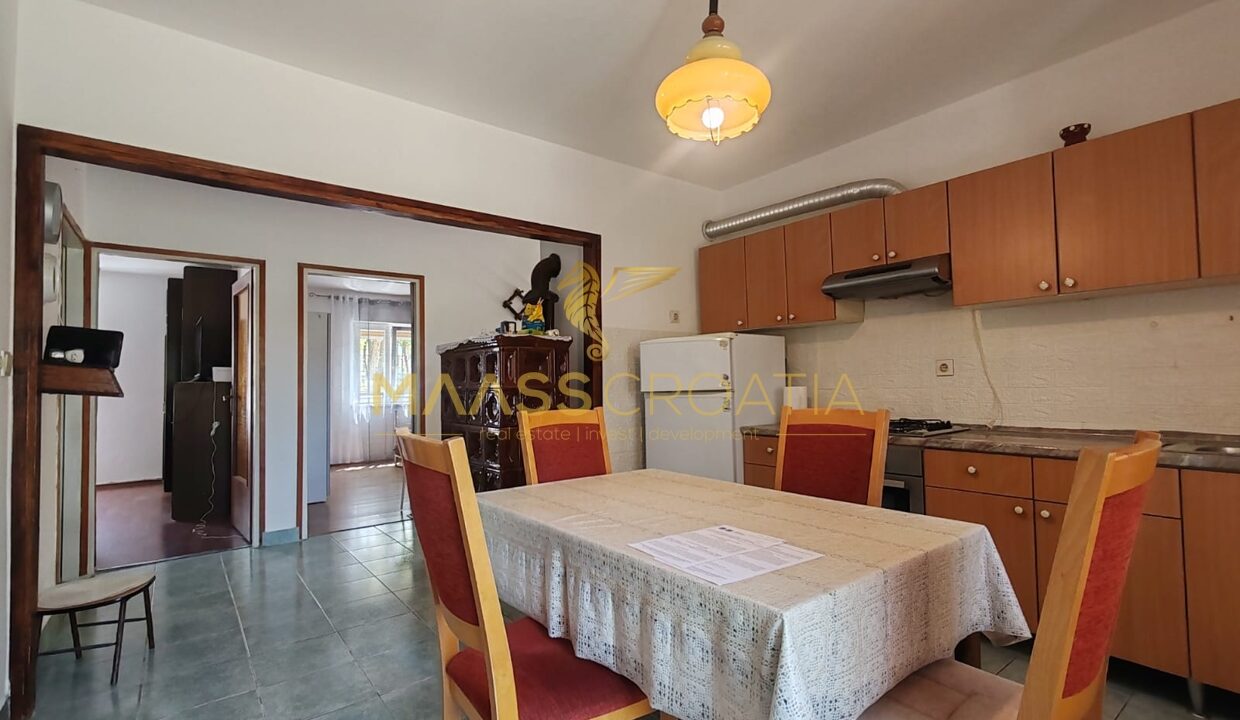 PHOTO-2025-11-25-12-39-05