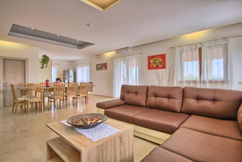 Schönes Einfamilienhaus in der Vorstadt von Pula