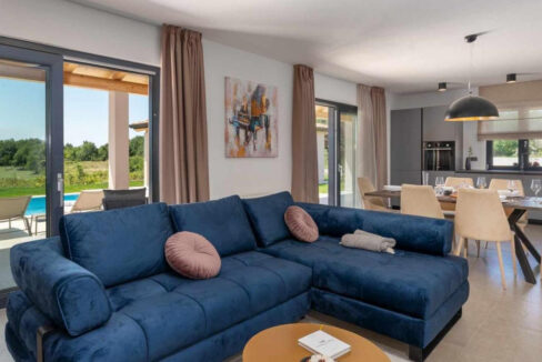 Moderne Villa mit Extra-Grundstück - Tinjan, Region Istrien