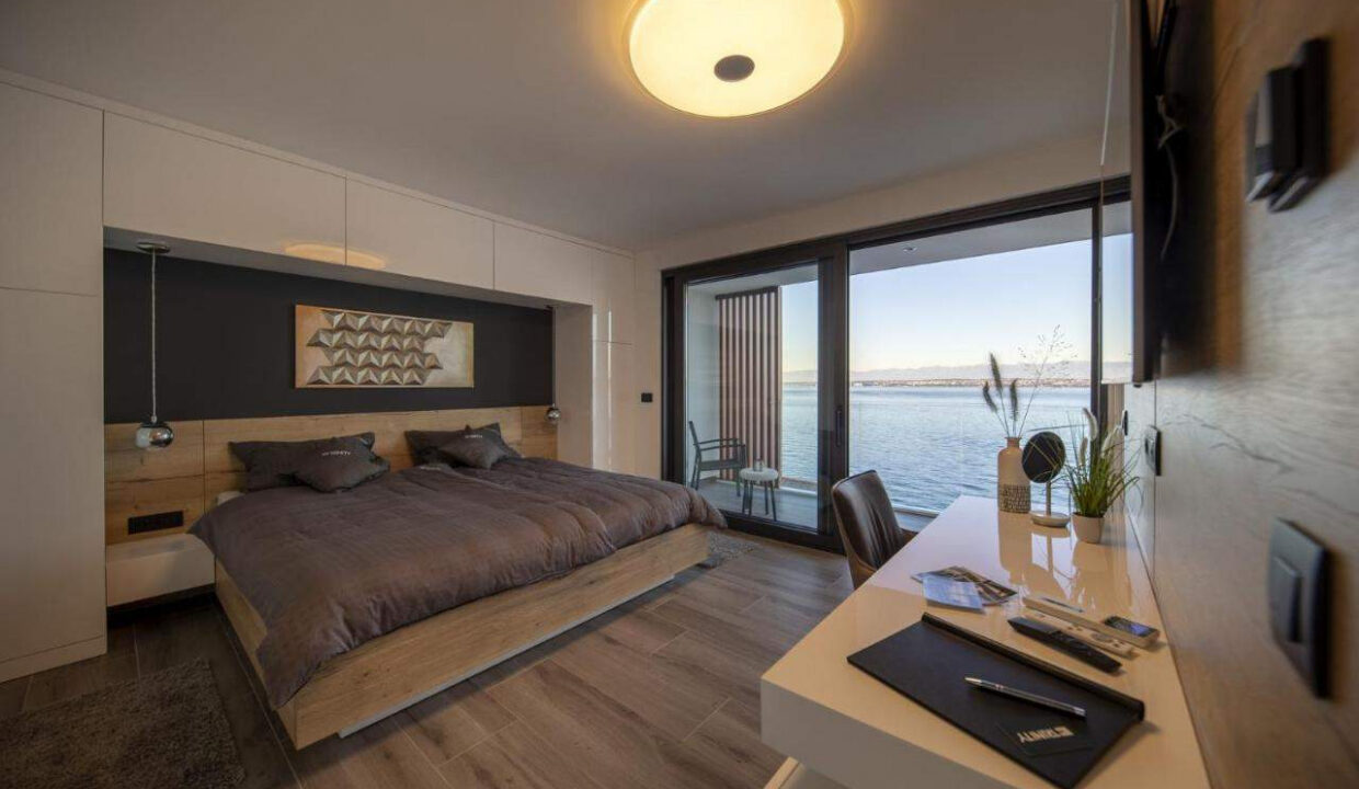 Neue Villa mit Meerblick auf Ugljan