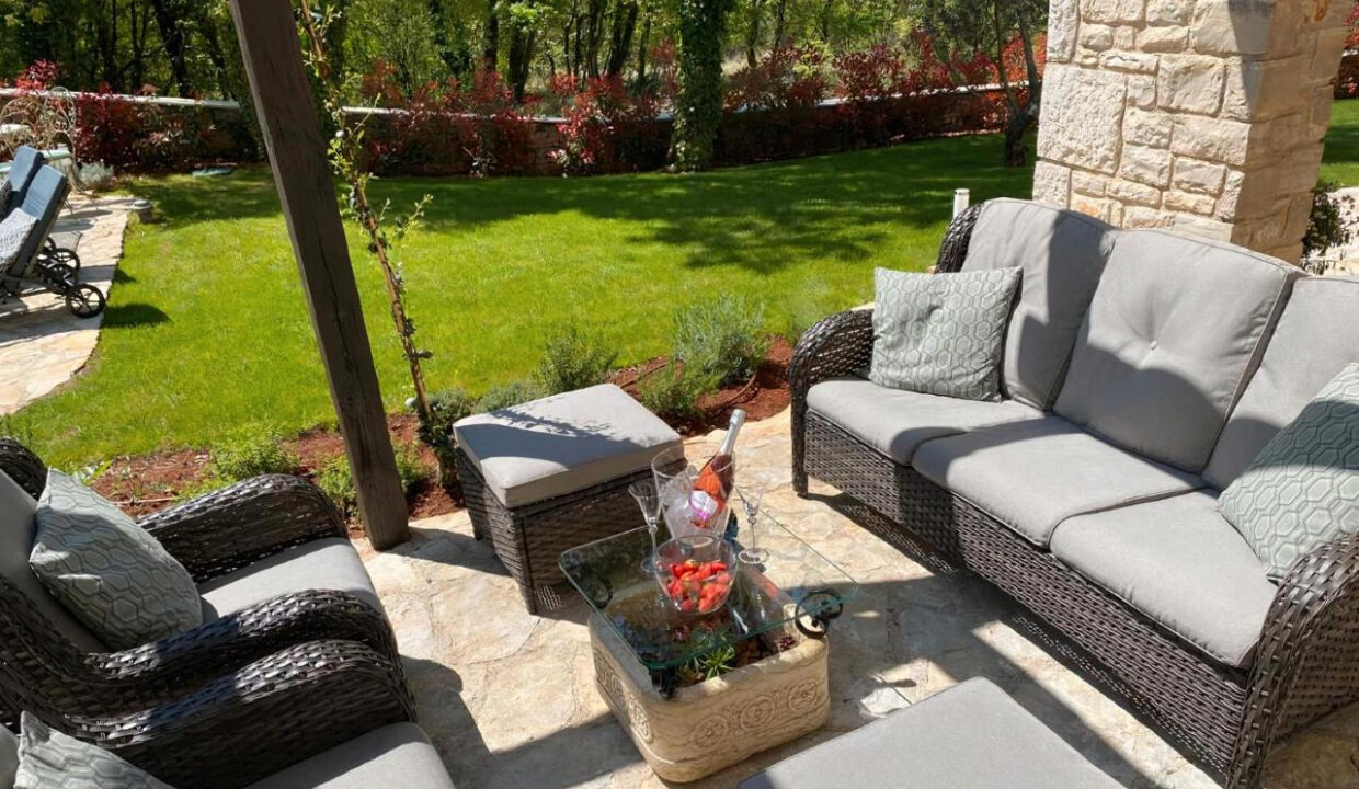 Wunderschönes Steinhaus bei Tinjan