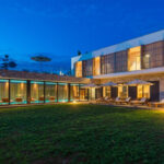 Zeitgenössische Oase, ein luxuriöser moderner Villenrückzugsort, Region Pore?