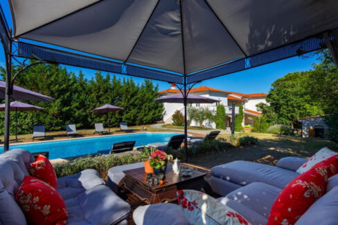 Haus mit Schwimmbad - Rakalj, Istrien