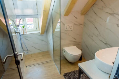 Rustikale Doppelhaushälfte - Kastel Luksic