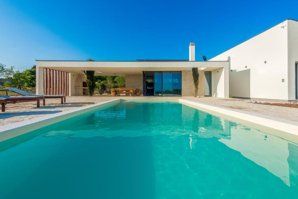 Anspruchsvolle moderne Villa mit fantastischem Blick - Region Zadar