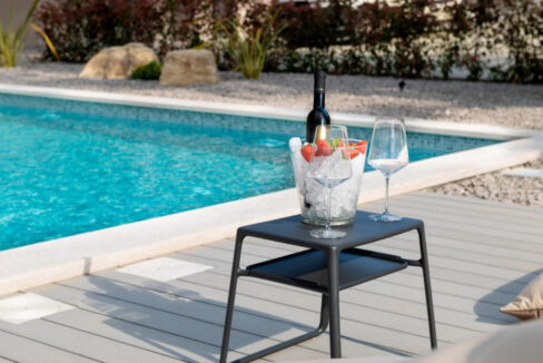 Neue moderne Villa mit traditionellem Charakter - Labin, Istra