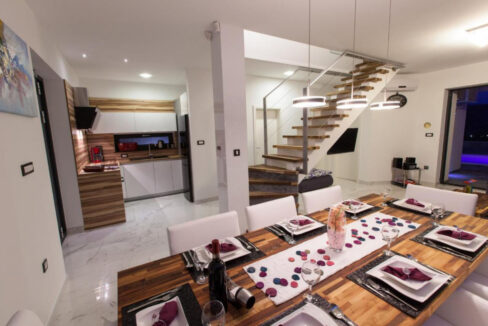 Villa im geometrischen Stil mit atemberaubendem Blick - Crikvenica