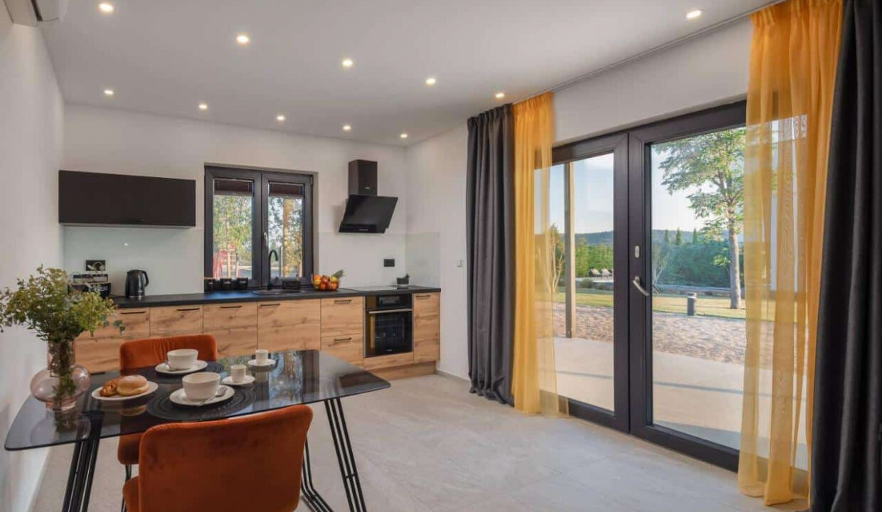 Erstaunliches modernes Haus bei Sibenik