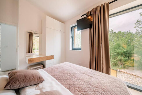 Neue moderne Villa aus Stein in der Region Zadar