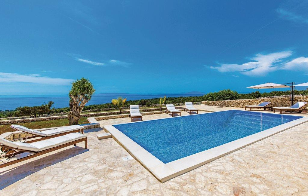 Weißes Steinjuwel in Novalja – Insel Pag