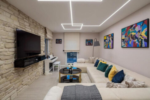 Neues Haus in der Nähe von Šibenik