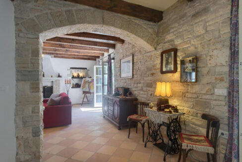 Wunderschönes Steinhaus bei Tinjan