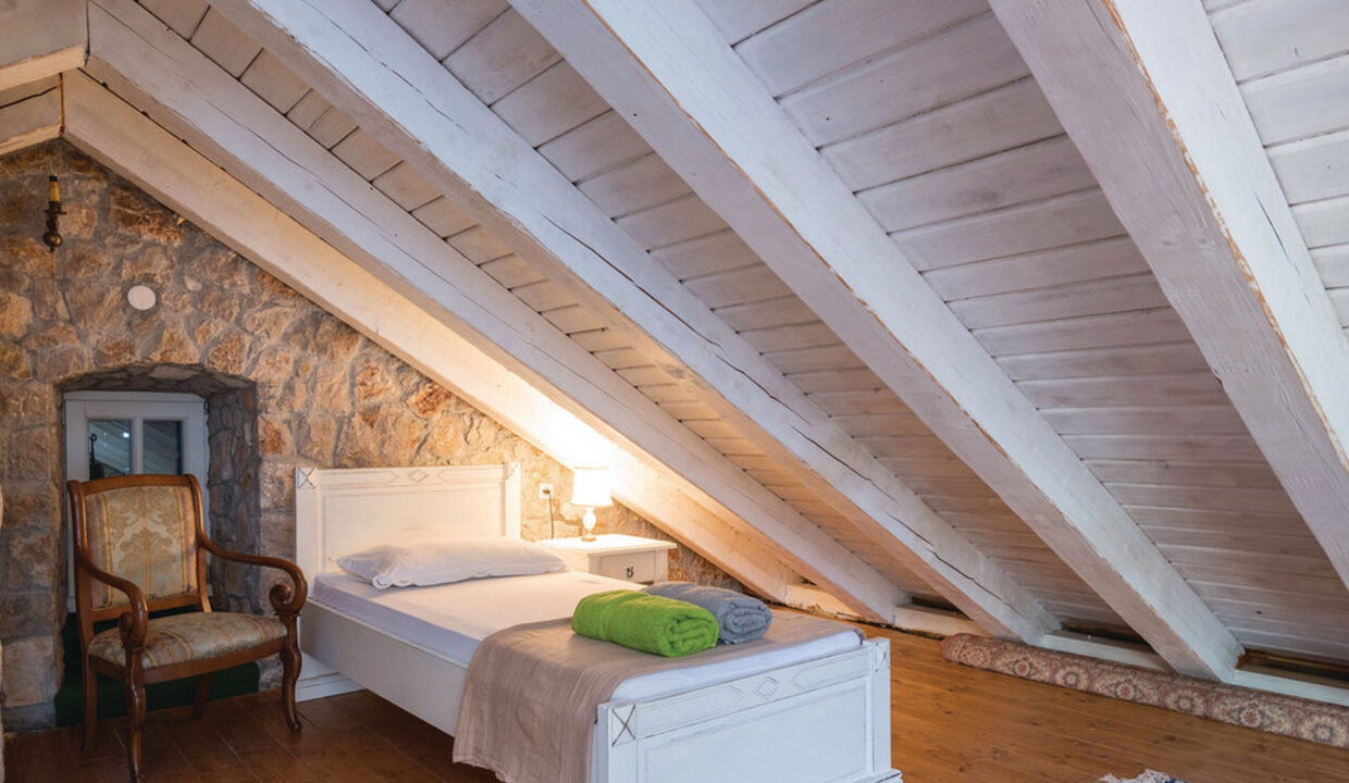 Haus aus weißem Stein - Halbinsel Peljesac