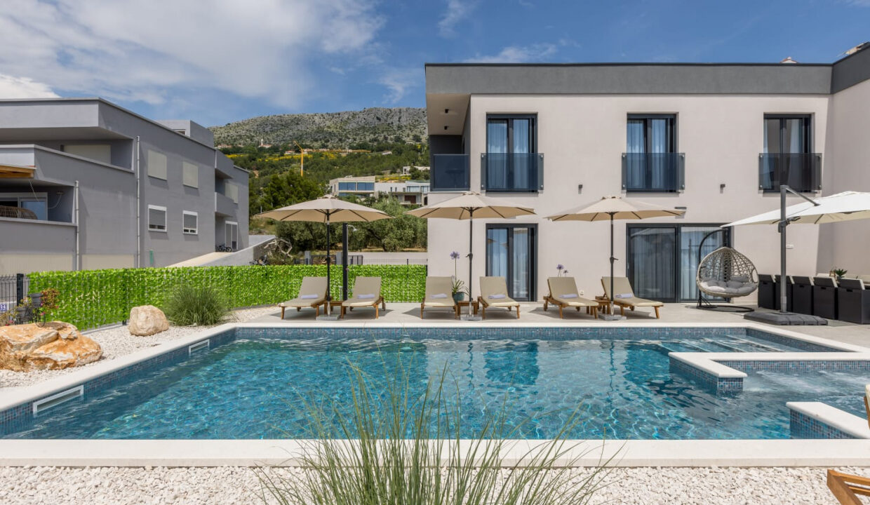 Neues Meerblick-Ferienhaus Podstrana