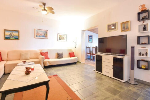 Doppelhaushälfte direkt am Meer ?iovo