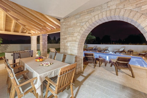 Atemberaubende zweistöckige Villa - Region Pula