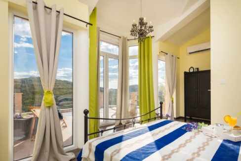 Tropisch anmutende Villa in der Nähe des Nationalparks Krka