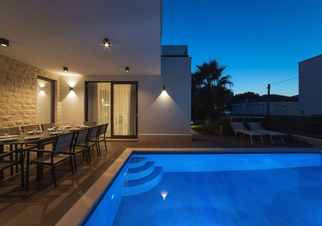 Städtische Villa auf einer bezaubernden Insel Ciovo, Region Split