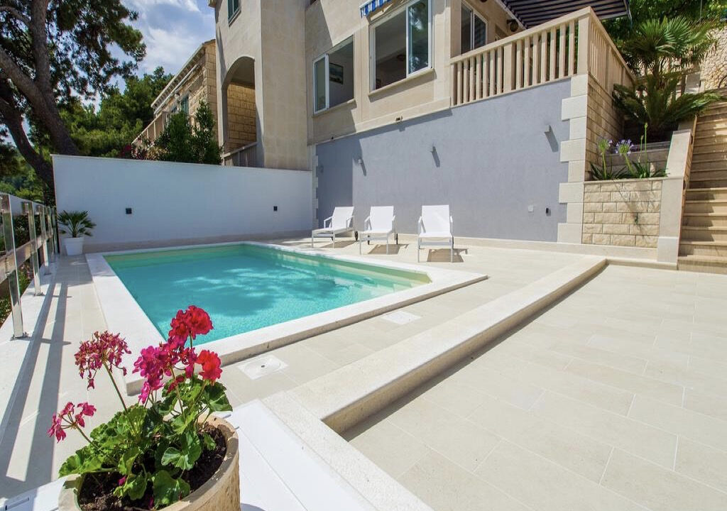 Steinhaus mit Meerblick auf der Insel Brac