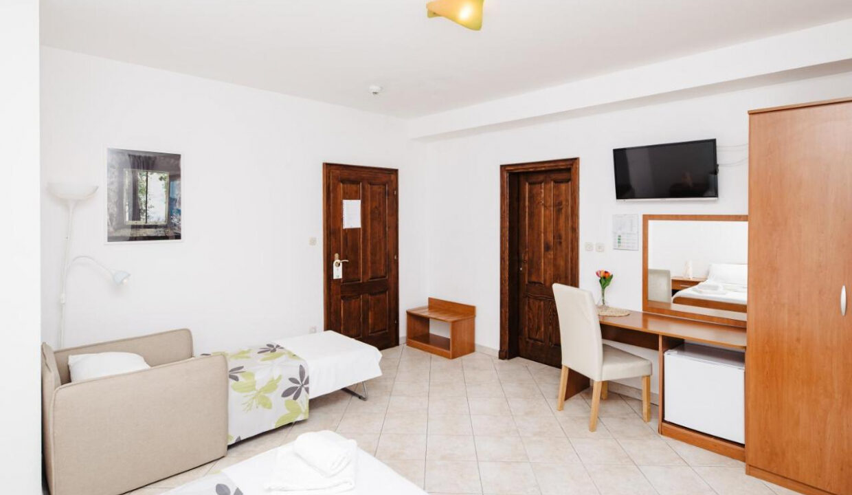 Grundstücke am Meer Tribunj