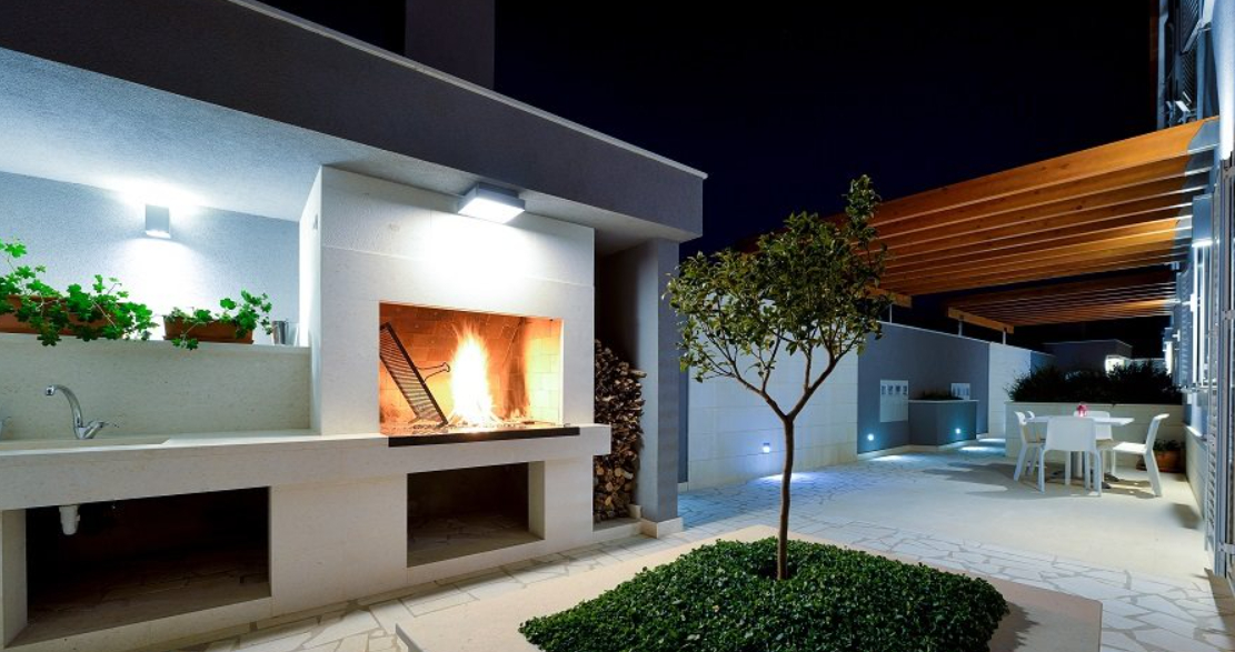 Atemberaubende Doppelhaushälfte Rogoznica