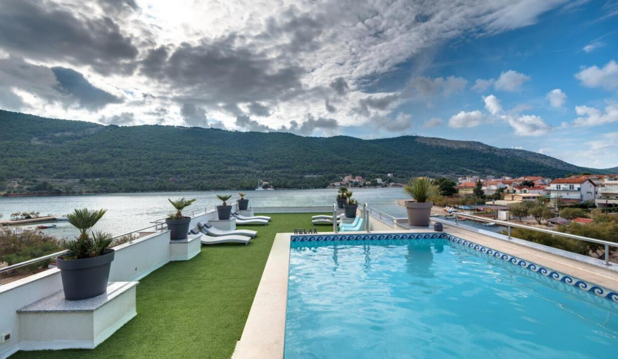 Haus am Wasser in Sibenik