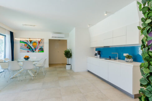 Weiße Villa am Meer mit extra Grundstück - Dubrovnik