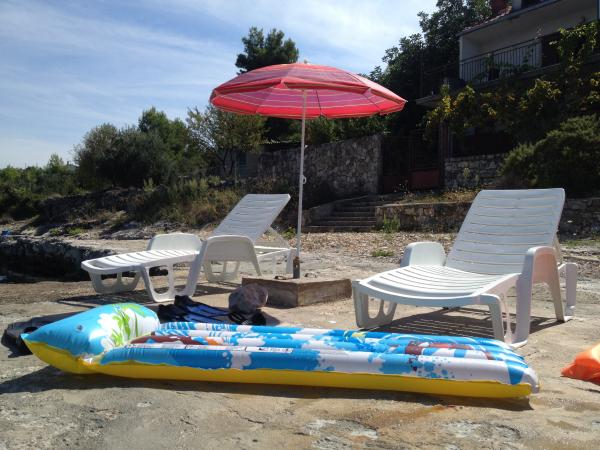 Haus am Meer auf der Insel Drvenik Veliki