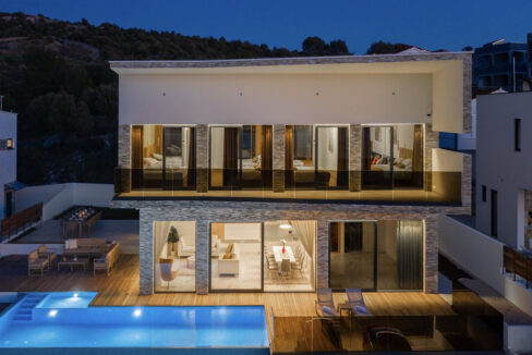 Neue moderne Villa mit Meerblick in Rogoznica