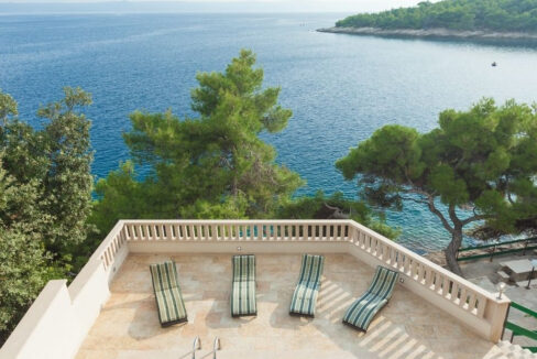 Villa am Meer auf der Insel Bra?