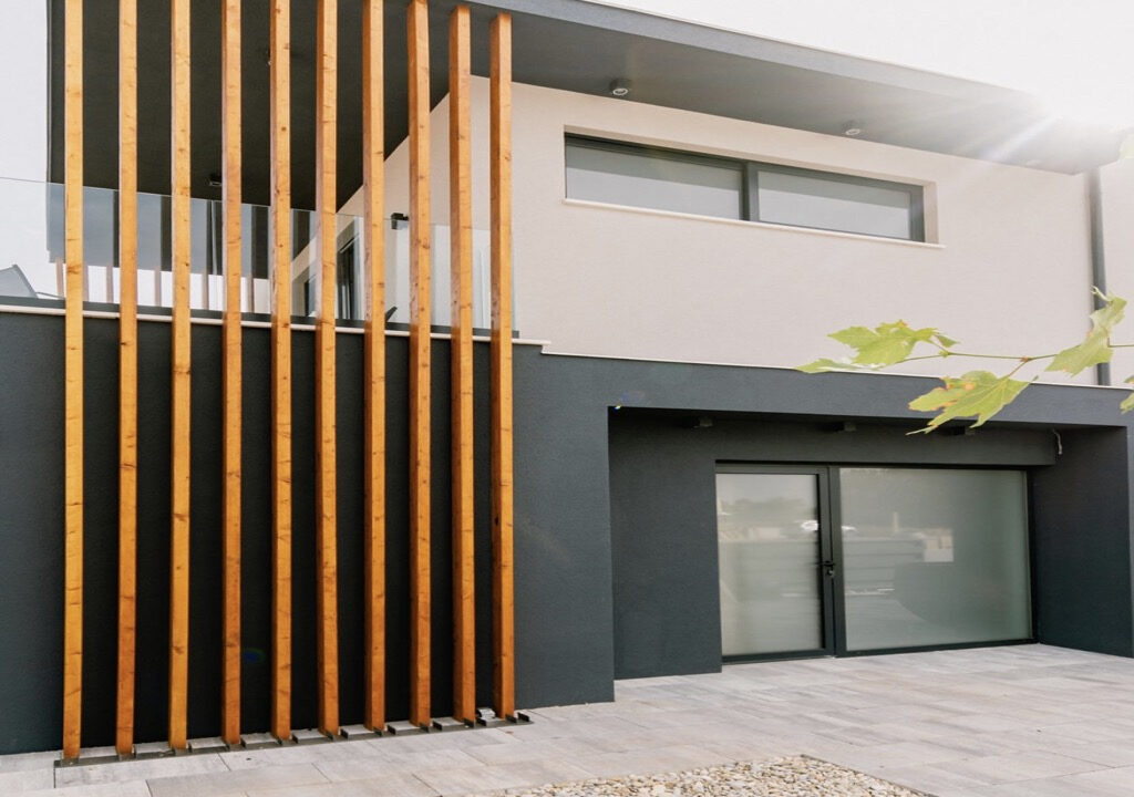 Neue moderne Villa in Sibenik