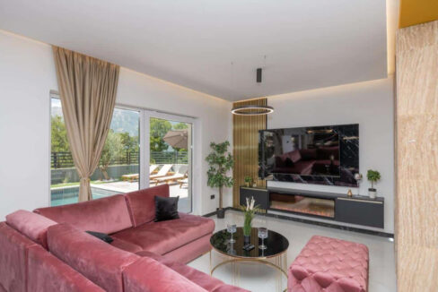 Modernes Haus bei Makarska