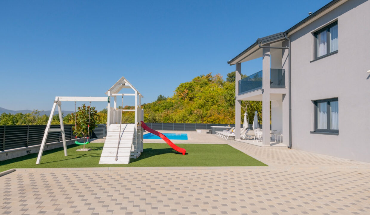 Großzügiges Einfamilienhaus - Stadt Imotski