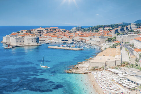 Imperial Style Villa mit Schwimmbad - Dorf Klek