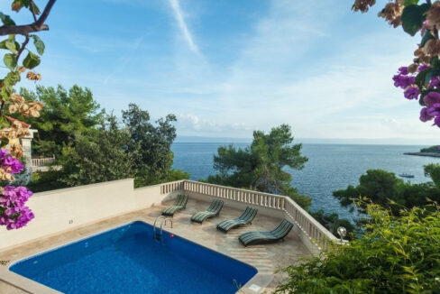 Villa am Meer auf der Insel Bra?