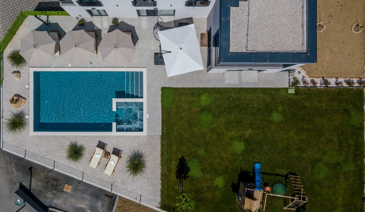 Neues Meerblick-Ferienhaus Podstrana