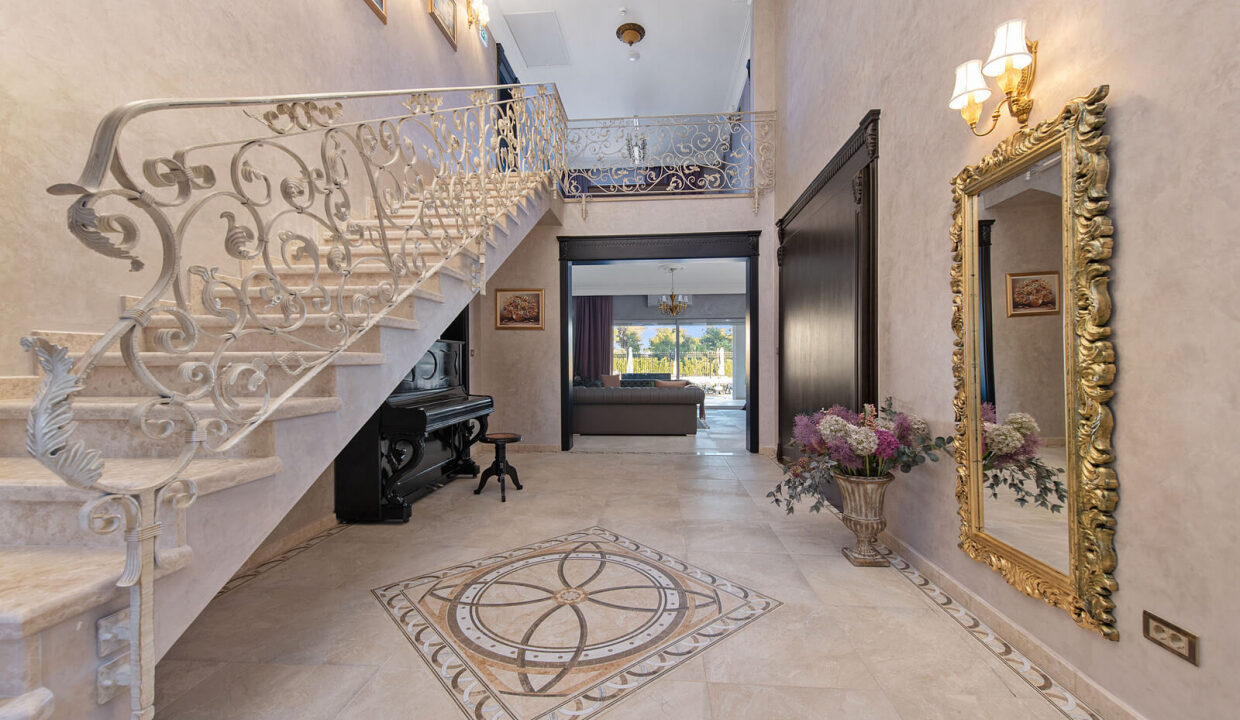 Exklusive Villa direkt am Meer in Vodice