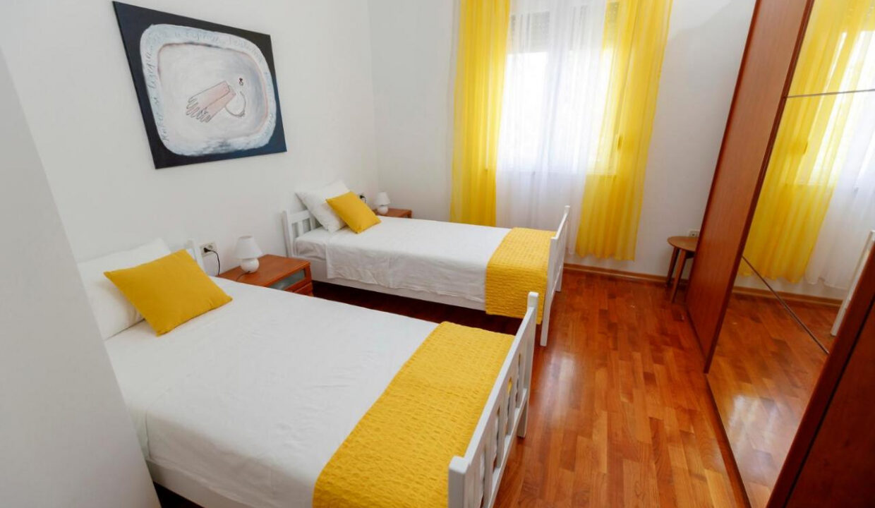 Haus mit Meerblick in Kastel Sucurac