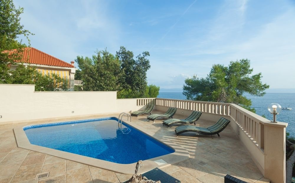 Villa am Meer auf der Insel Bra?