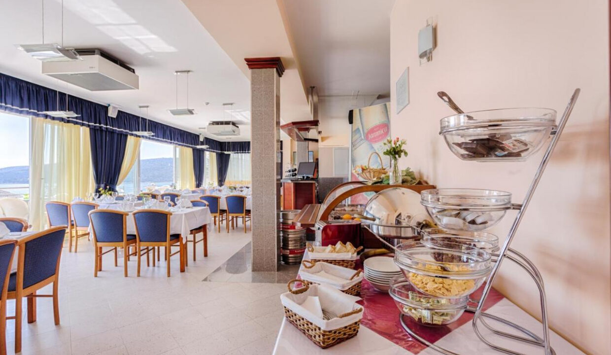 Elegantes Hotel mit Meerblick - Trogir