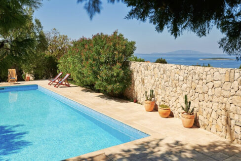 Exquisite Villa aus Stein - Die Insel Pag