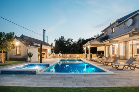 Atemberaubende Rustikale Villa - Imotski Gebiet