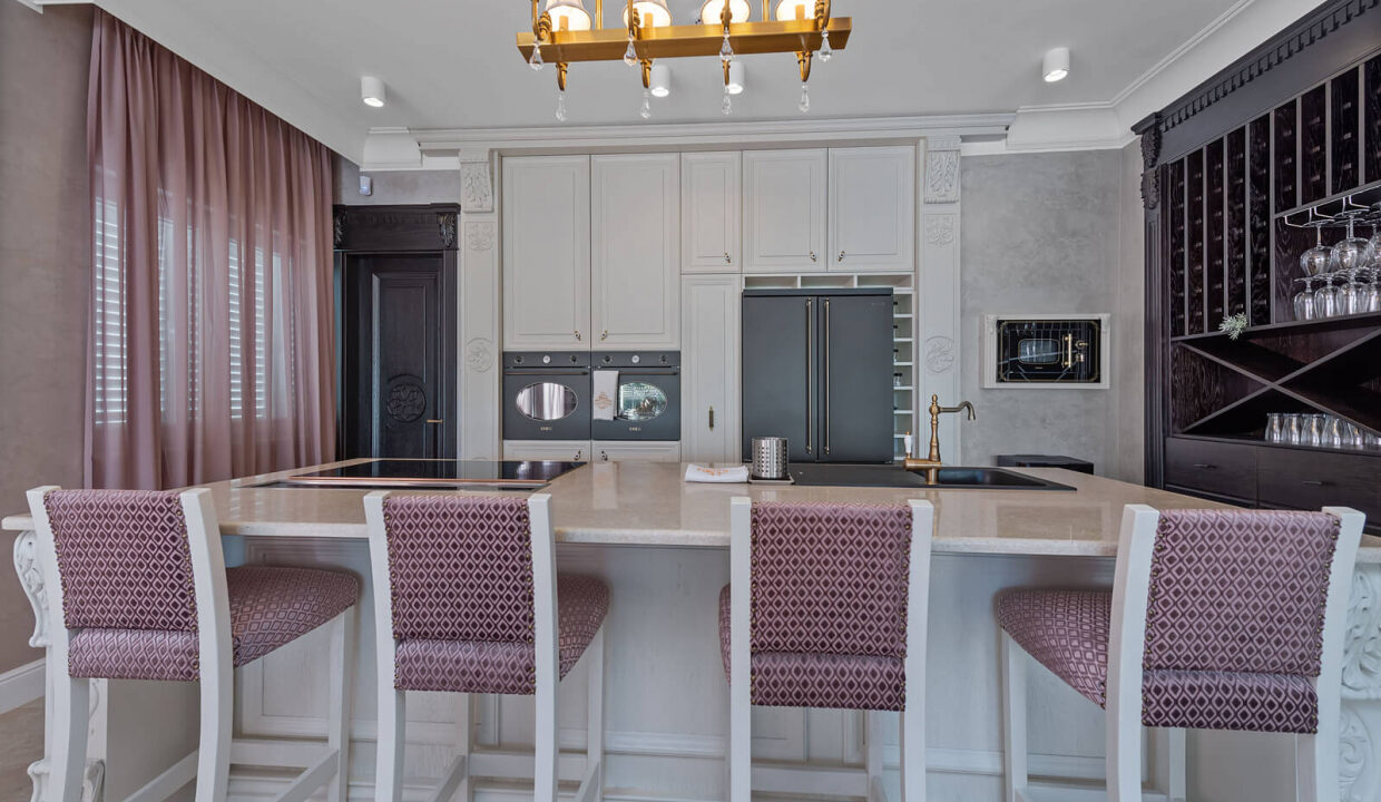 Exklusive Villa direkt am Meer in Vodice