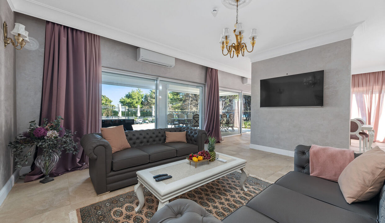 Exklusive Villa direkt am Meer in Vodice