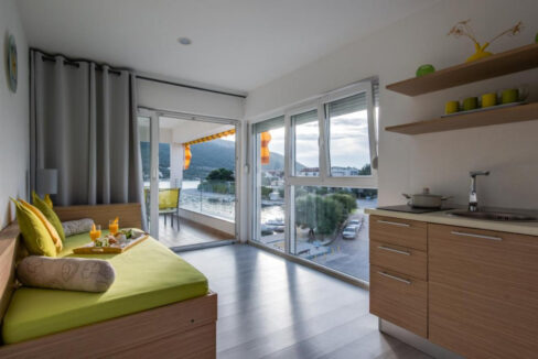 Haus am Wasser in Sibenik