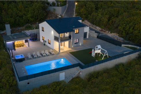 Großzügiges Einfamilienhaus - Stadt Imotski