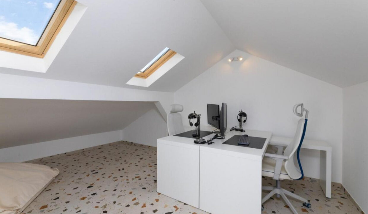 Erstaunliche neue Villa auf der Insel Brac