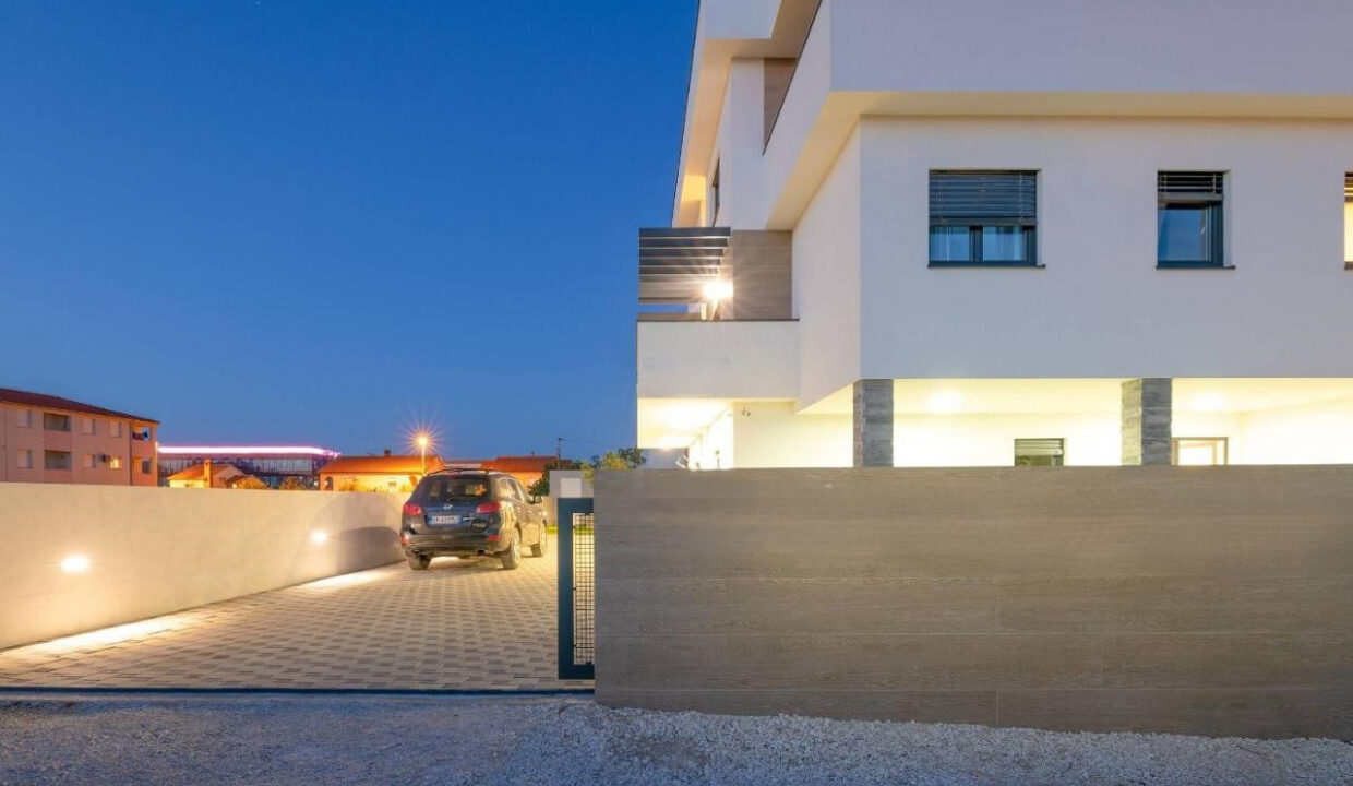 Doppelhaushälfte Pula