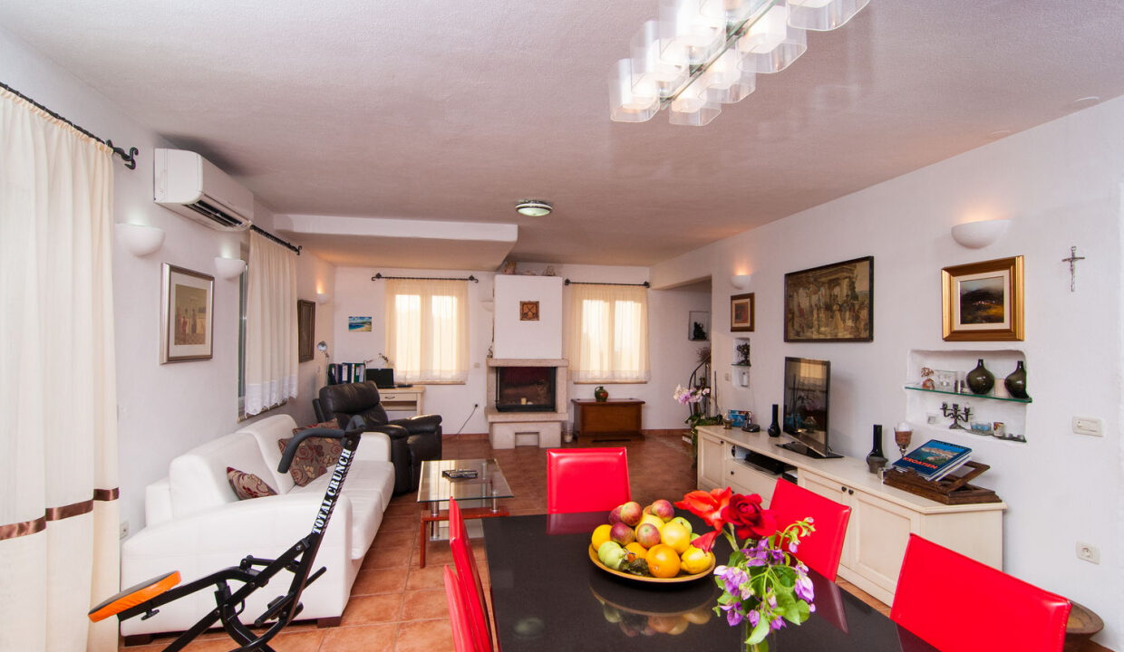 Steinhaus in Supetar, Brac