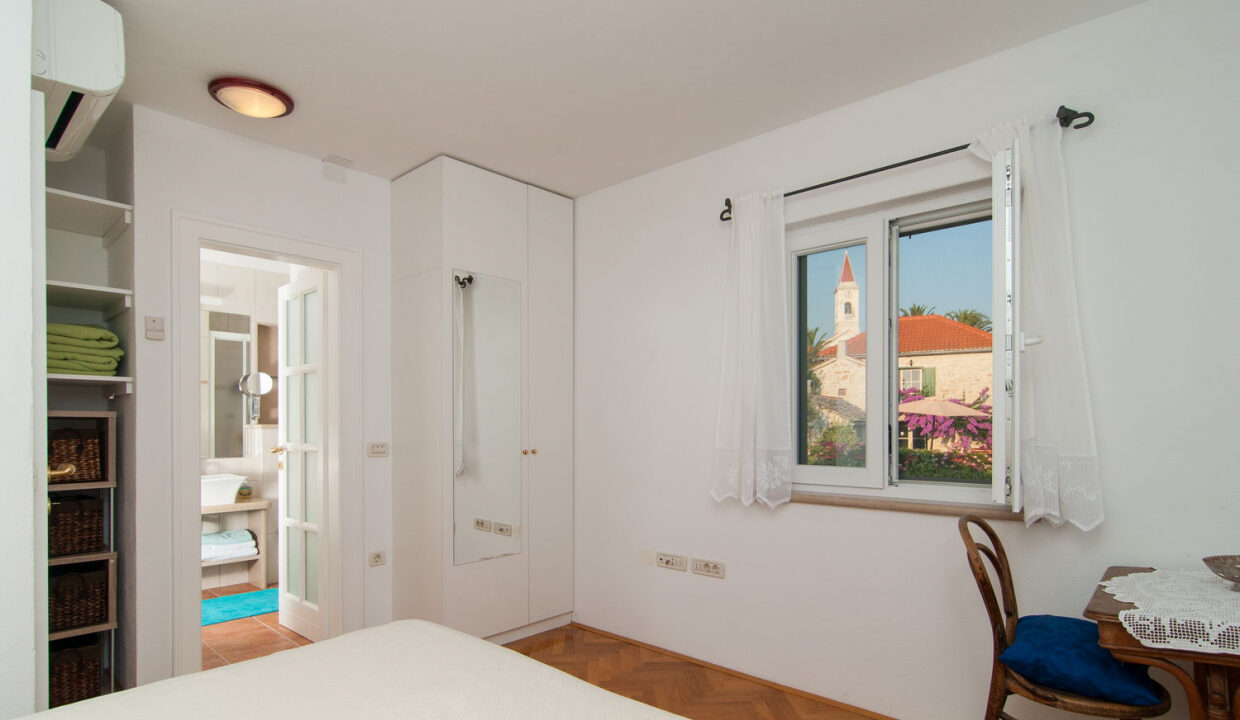 Steinhaus in Supetar, Brac